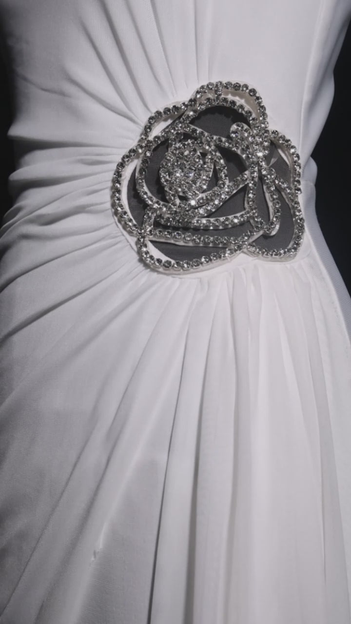 One Shoulder Flower Diamond